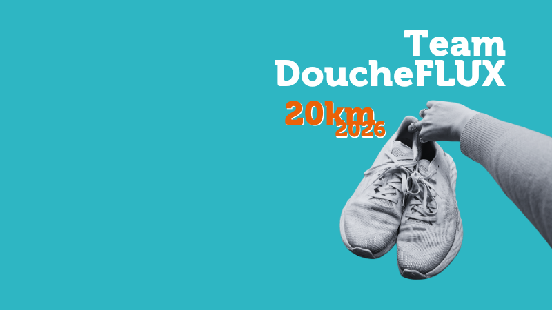 Paires de baskets représentant la participation de DoucheFLUX aux 20km de Bruxelles